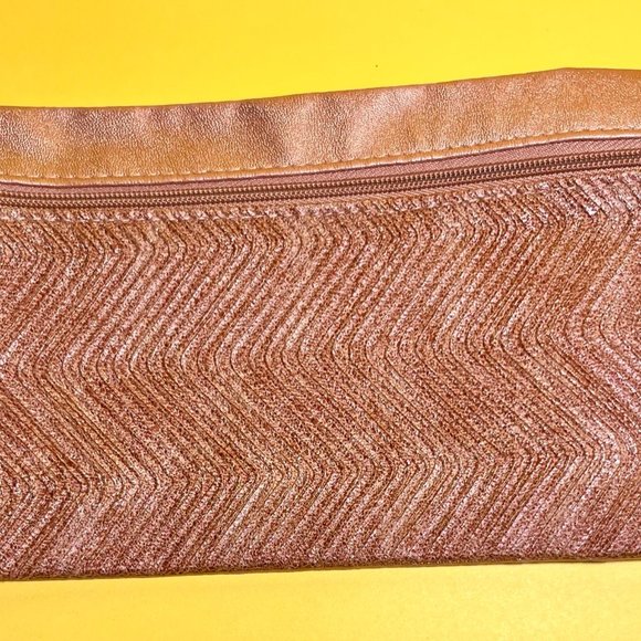 Ipsy Camel Color Makeup Bag - Picture 1 of 3